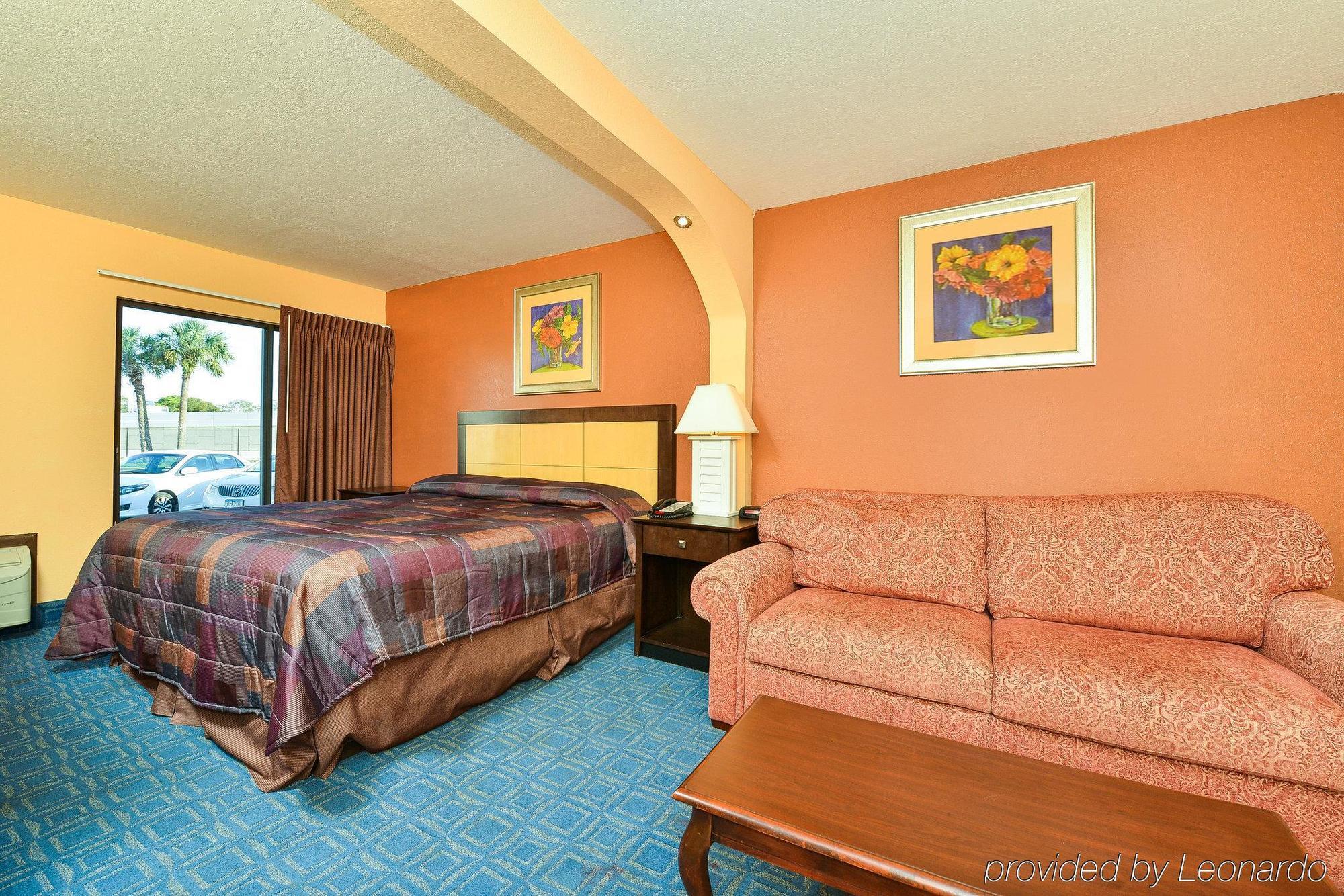 Hotel Days & By Wyndham - Ybor Tampa