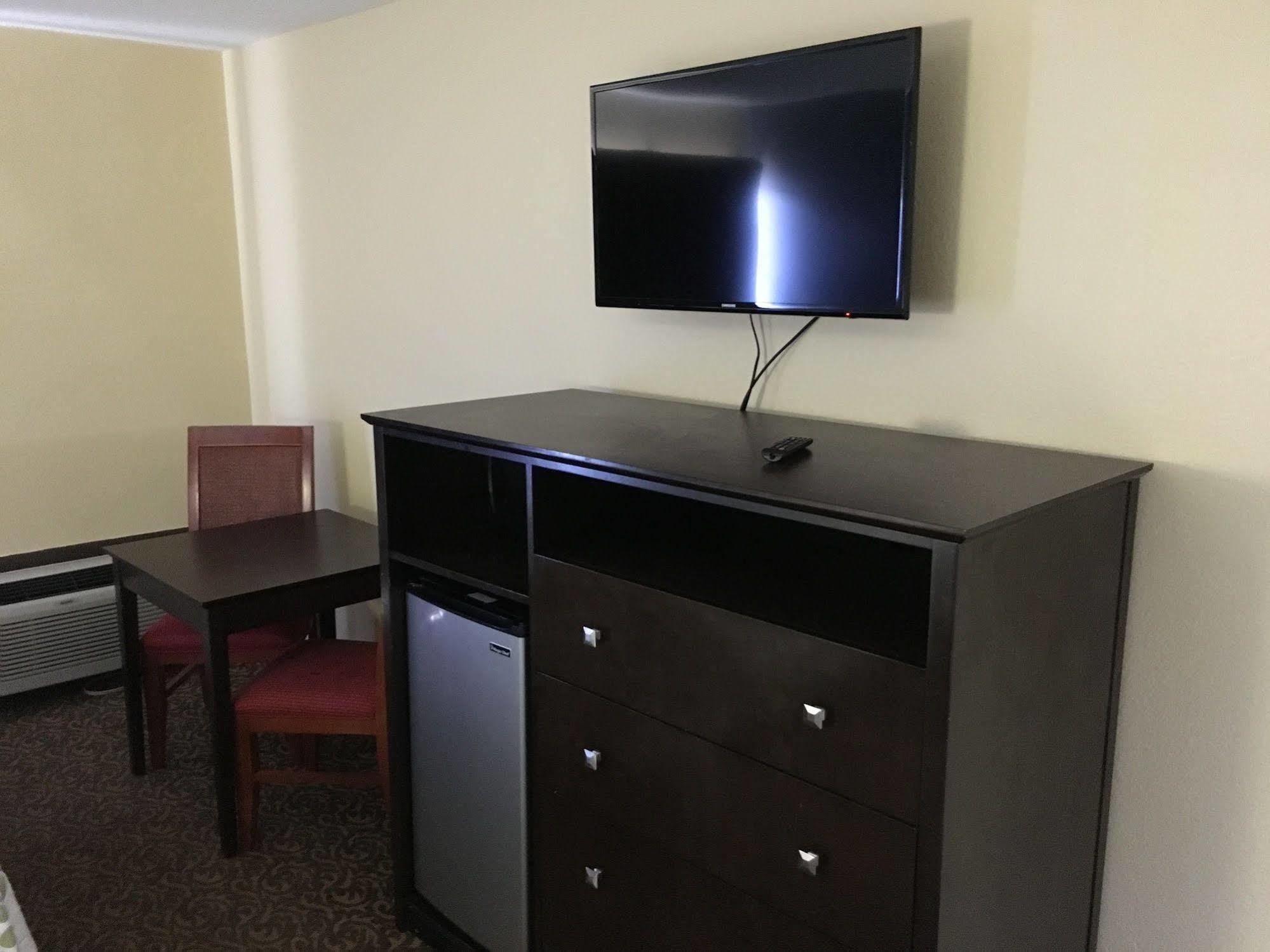 Hotel Days & By Wyndham - Ybor